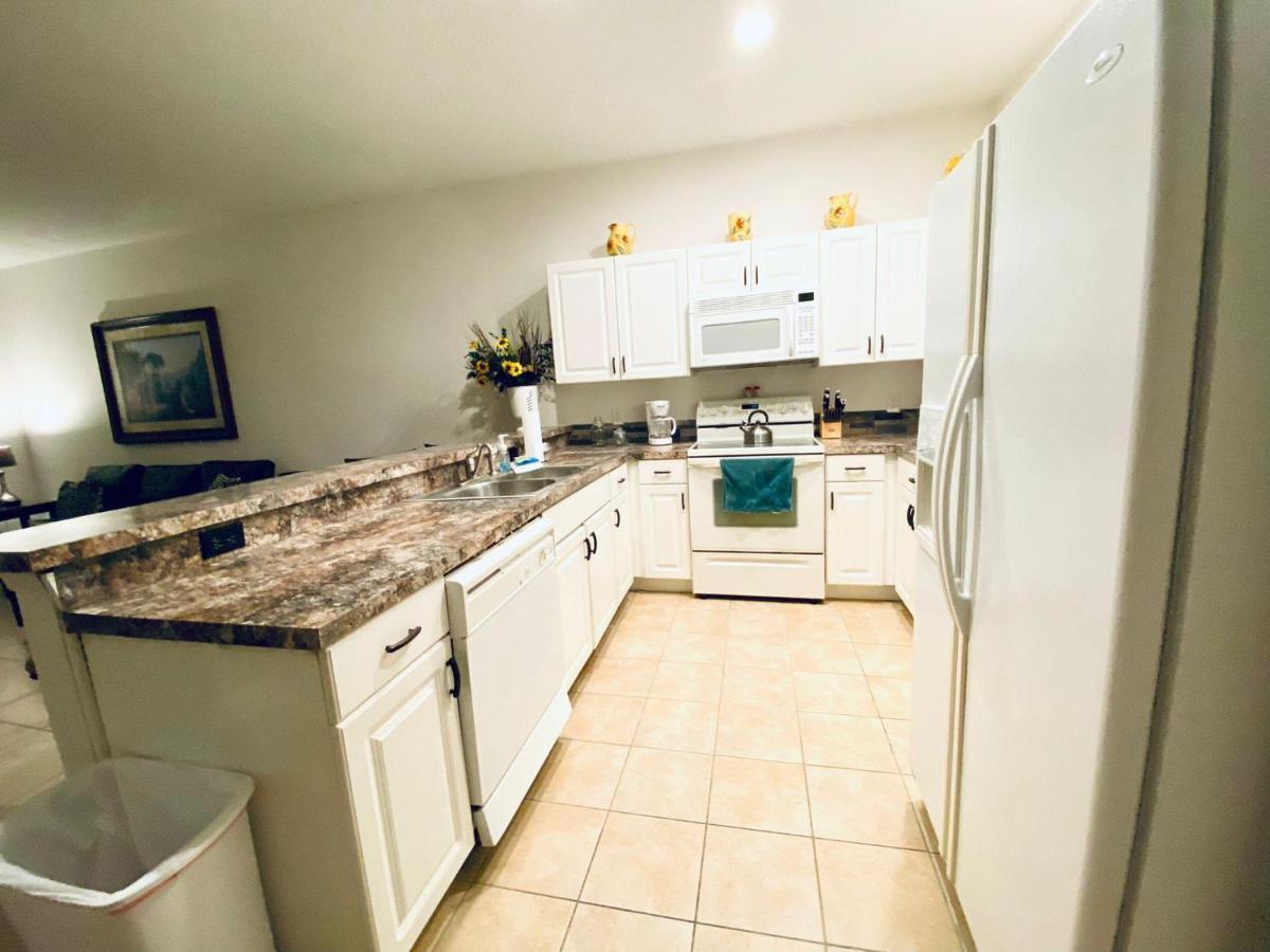 Huge Screened Patio That Overlooks Lake Buck, Near Famous Attractions!! Orlando Extérieur photo